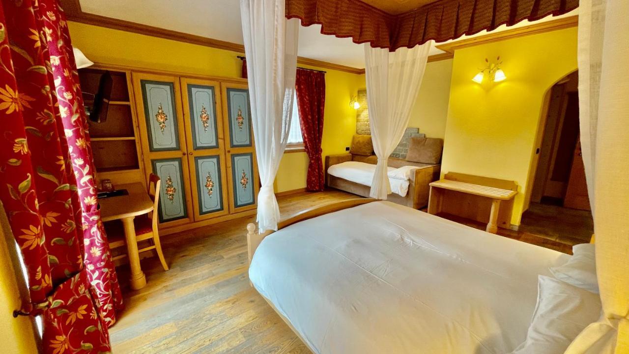 Hotel Pontiglia Ливиньо Экстерьер фото