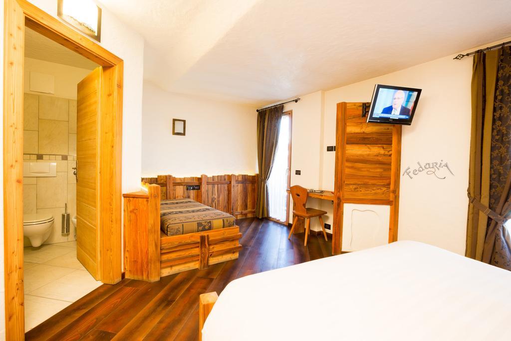 Hotel Pontiglia Ливиньо Экстерьер фото