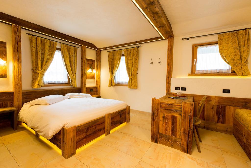 Hotel Pontiglia Ливиньо Экстерьер фото